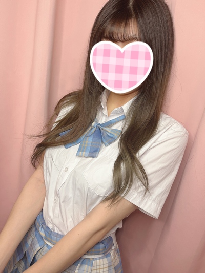 じゅり【距離感近すぎ】ガチ細身巨乳鬼美脚で色白さんの写真