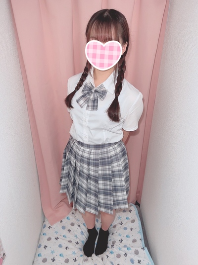 みゆ 【滅多に拝めない究極原石ロリ】さんの写真