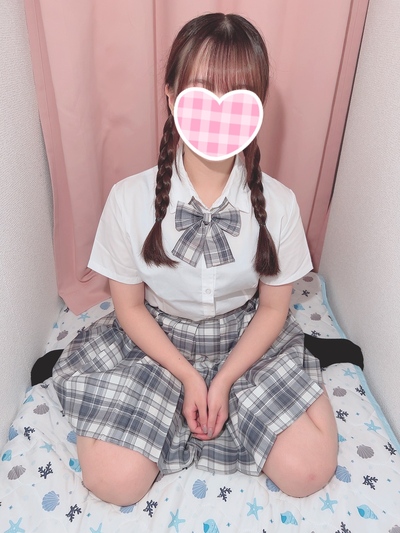 みゆ 【滅多に拝めない究極原石ロリ】さんの写真